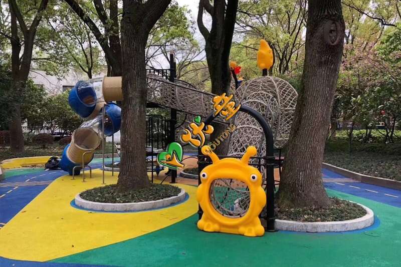 问题二：幼儿在幼儿园需要佩戴口罩吗？
