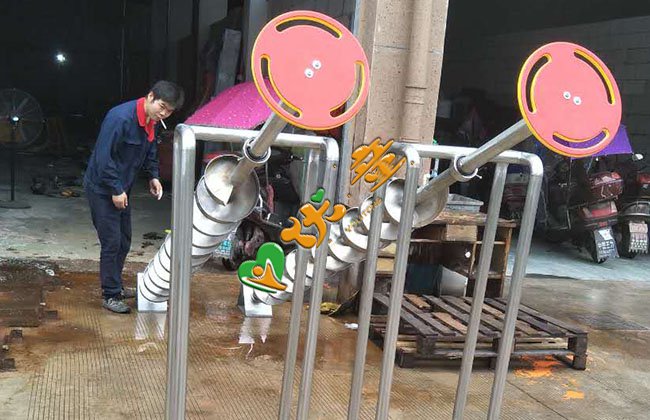 阿基米德取水器