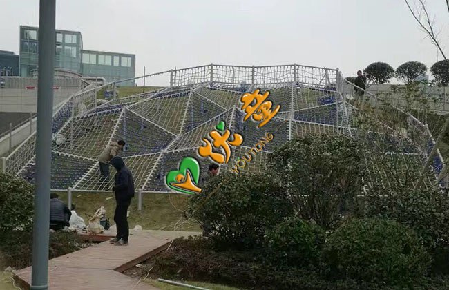 上海绿地缤纷城大型非标游乐城
